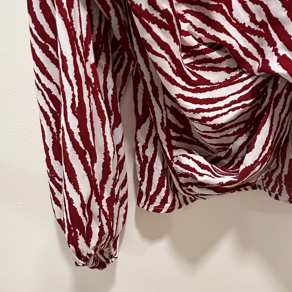 Womens Umgee‎ Red and white blouse size small - Picture 4 of 7